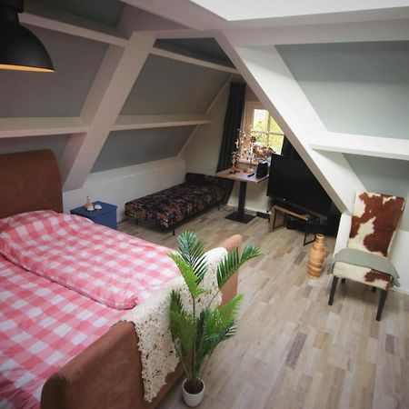 Chez Bob Bed and Breakfast Bovenkarspel Exteriör bild